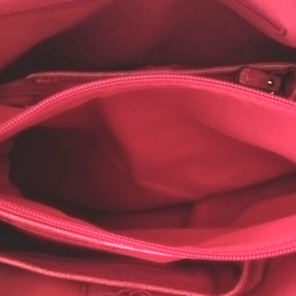 LIZ Claiborne Signature Shoulder Tote With Detachable Wrislet - Picture 7 of 14